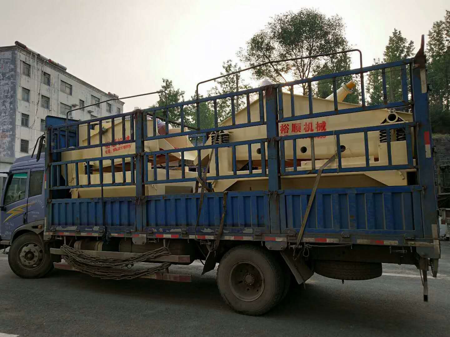 2018��4��28�պ����Ͷ��ݵļ�(x��)ɰ���ՙCһ������